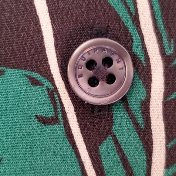 NWT Equipment Femme Essential Palm Silk Blouse S - Picture 4 of 7